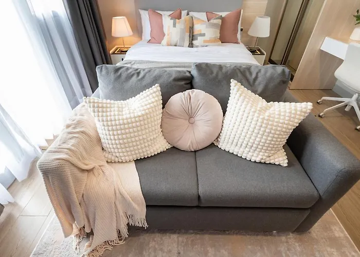 Modern - Uptown Bgc Brand New Fast Wifi Apartamento *